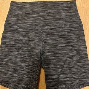 lululemon align shorts (size 6)
